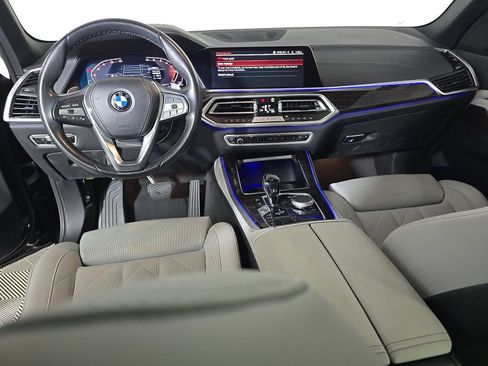 Used 2023 BMW X5 xDrive40i AWD/4WD image 4