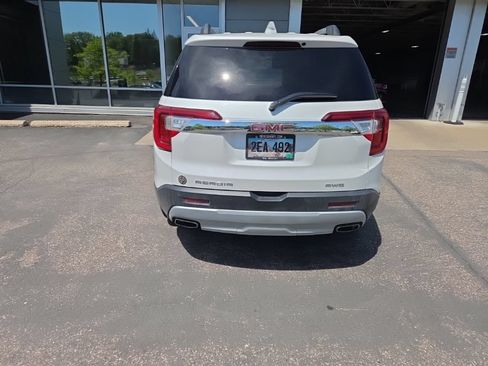 Used 2020 GMC Acadia SLT w/ Driver Alert Package II AWD/4WD image 15