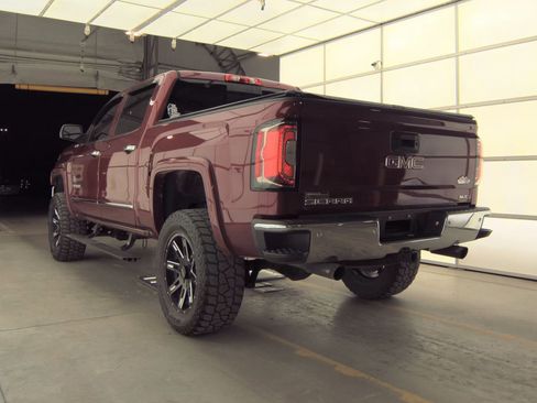 Used 2018 GMC Sierra 1500 SLT image 8