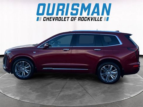 Used 2023 Cadillac XT6 Premium Luxury w/ Technology Package image 3