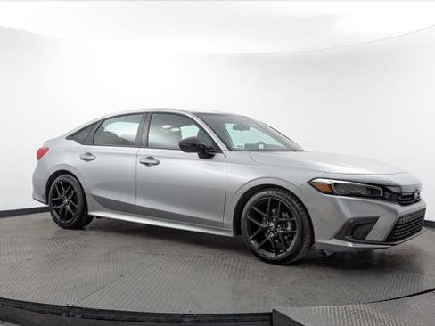 Used 2024 Honda Civic Sport image 11