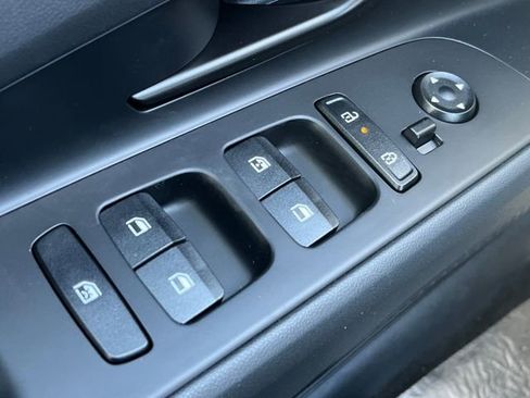 New 2026 Hyundai Elantra Sport FWD image 19