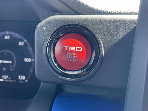 Used 2024 Toyota Tacoma TRD Off-Road image 23