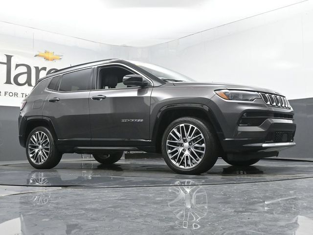 Used 2023 Jeep Compass Limited w/ Elite Group AWD/4WD image 2