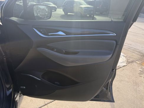 Used 2020 Buick Enclave Essence w/ Sound and Sites Package image 24