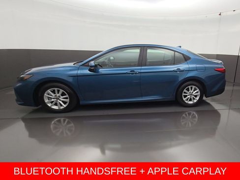 Used 2025 Toyota Camry LE w/ Convenience Package FWD image 3