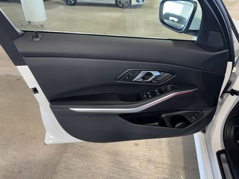 Certified 2025 BMW 330i Sedan image 17