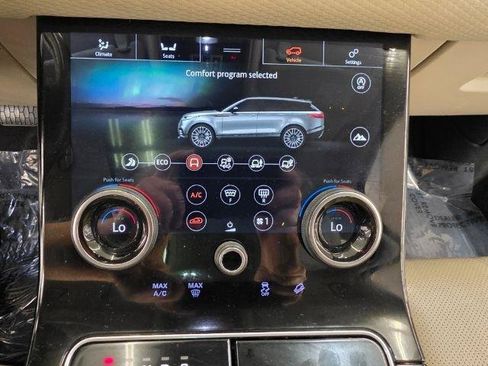Used 2020 Land Rover Range Rover Velar S AWD/4WD image 21