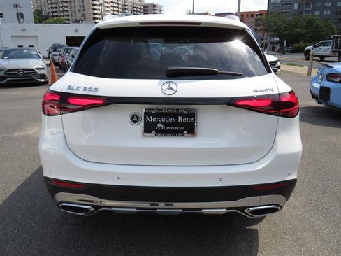 Used 2026 Mercedes-Benz GLC 300 4MATIC image 3