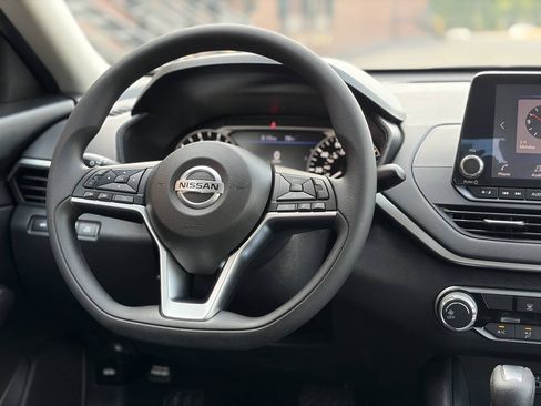 Used 2020 Nissan Altima 2.5 S FWD image 22