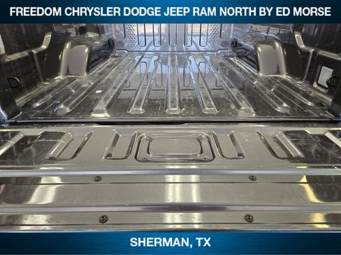 Used 2024 Jeep Gladiator Sport AWD/4WD image 22