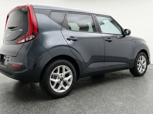 Used 2025 Kia Soul LX w/ LX Technology Package image 7