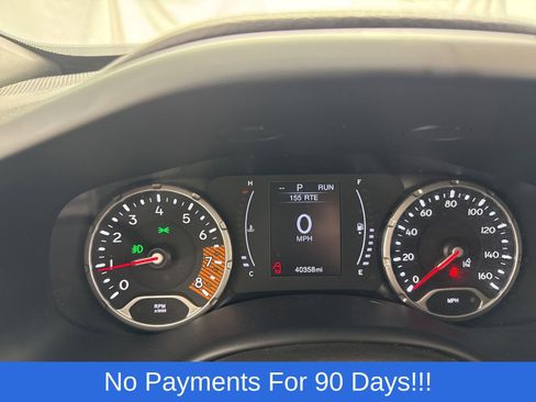 Used 2023 Jeep Renegade Latitude w/ Premium Group AWD/4WD image 8