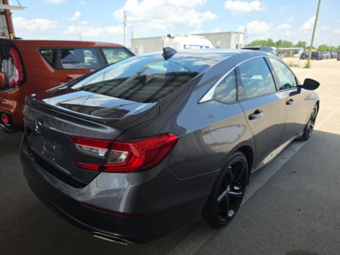Used 2020 Honda Accord Sport image 6