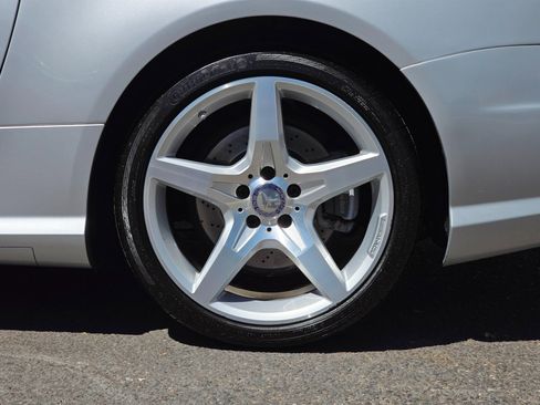 Used 2014 Mercedes-Benz SL 550 image 31