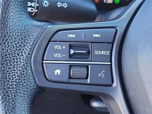 Used 2024 Honda HR-V LX image 18