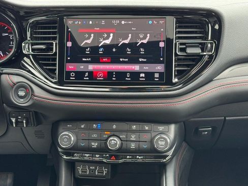 Used 2024 Dodge Durango GT AWD/4WD image 17