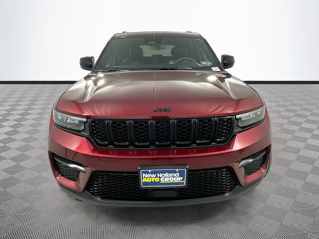 Certified 2023 Jeep Grand Cherokee Altitude RWD image 2