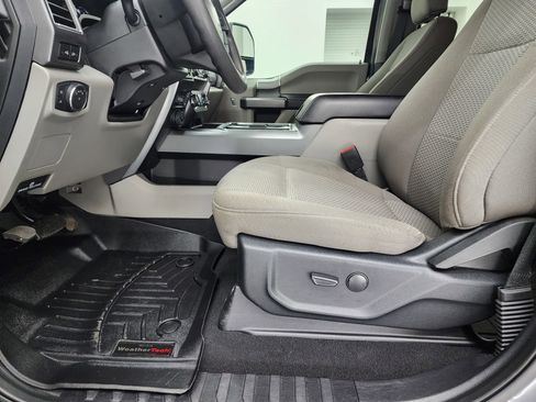 Used 2021 Ford F250 XLT w/ XLT Premium Package image 8