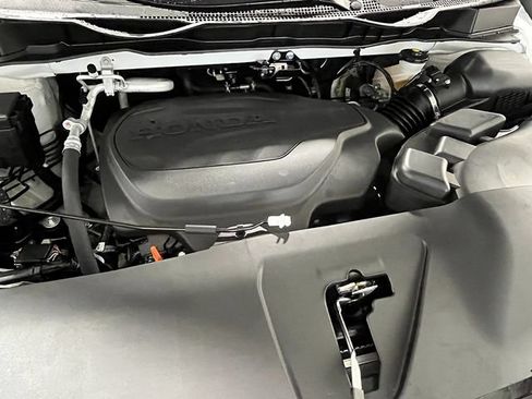 New 2026 Honda Odyssey Touring image 12
