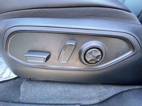 New 2025 Jeep Grand Cherokee Limited w/ Luxury Tech Group II image 12