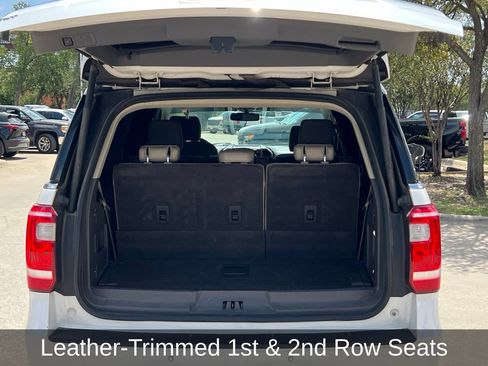 Used 2018 Ford Expedition XLT w/ Equipment Group 202A RWD image 23