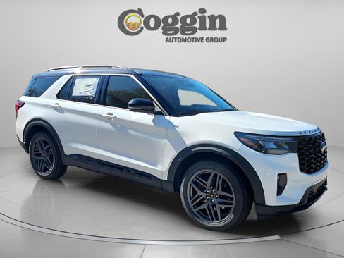 New 2025 Ford Explorer ST-Line w/ Premium Package image 7