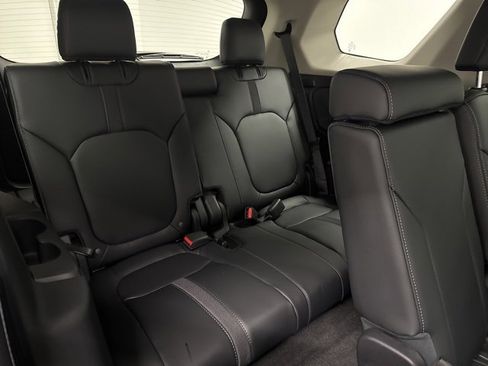 New 2025 Honda Pilot EX-L image 24