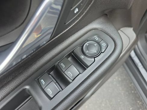 Used 2018 GMC Terrain SLE w/ Driver Convenience Package FWD image 14