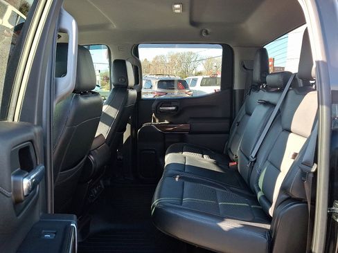 Used 2021 Chevrolet Silverado 1500 RST image 10