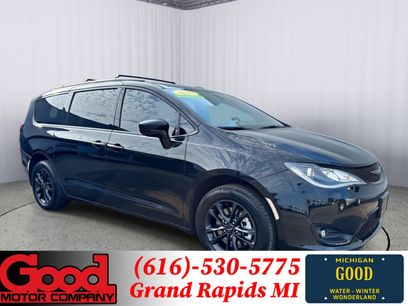 Used 2020 Chrysler Pacifica Touring-L