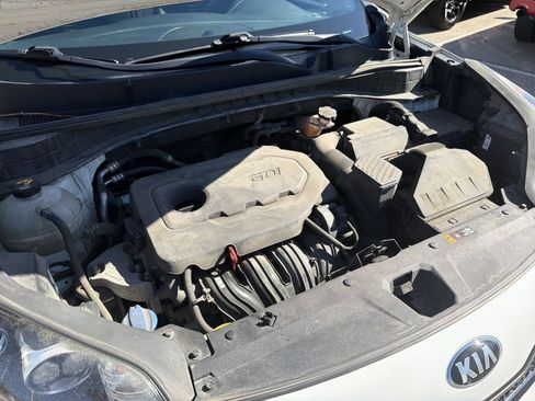 Used 2018 Kia Sportage LX AWD/4WD image 16