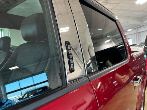 Used 2018 Ford F150 Lariat w/ Equipment Group 502A Luxury image 12