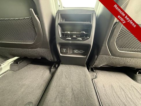 Used 2024 Jeep Grand Cherokee Altitude AWD/4WD image 41