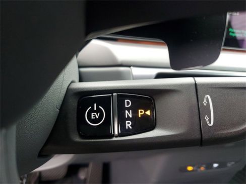 Certified 2026 Kia EV9 Land w/ Nightfall Edition Package image 34