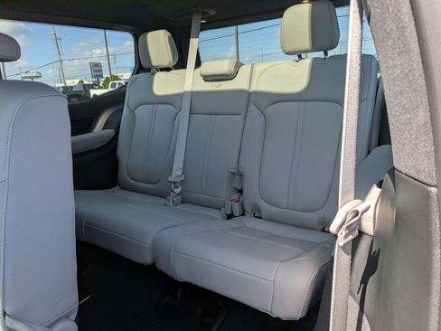 New 2026 Jeep Grand Wagoneer Summit AWD/4WD image 27