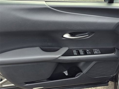 Used 2020 Lexus UX 250h w/ Premium Package image 20