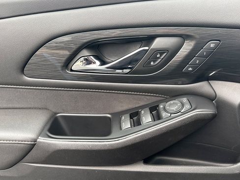 Certified 2023 Chevrolet Traverse High Country image 10