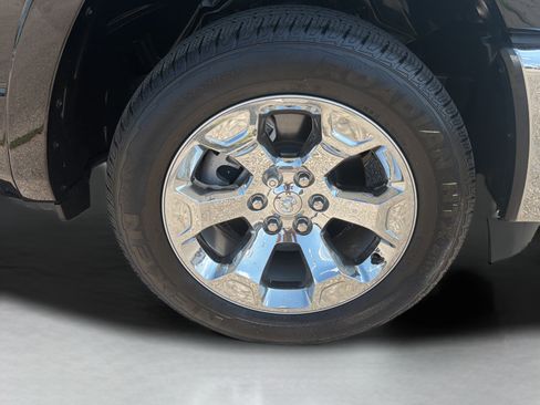 Used 2025 RAM 1500 Big Horn AWD/4WD image 27