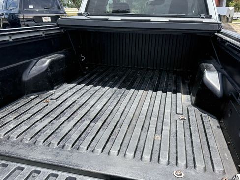 Used 2019 Toyota Tacoma SR RWD image 29