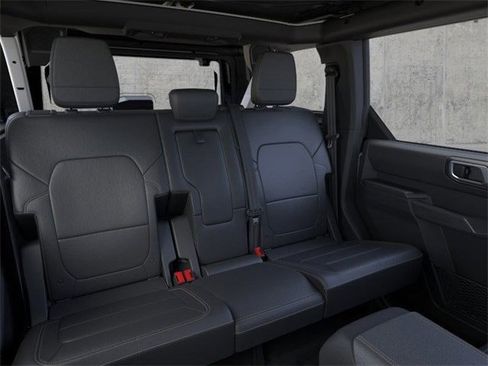 New 2025 Ford Bronco Badlands image 37