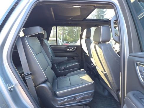 Used 2023 GMC Yukon SLT image 23