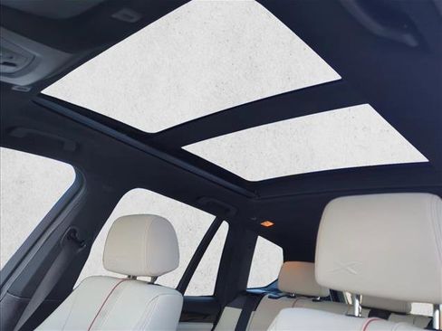 Used 2017 BMW X3 xDrive35i image 11