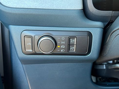 New 2025 Ford Maverick XLT w/ XLT Luxury Package image 24