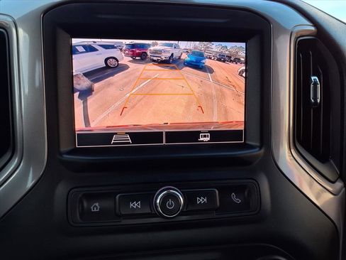 Used 2023 Chevrolet Silverado 1500 Custom image 5