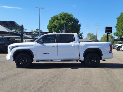 Used 2026 Toyota Tundra Limited AWD/4WD image 4
