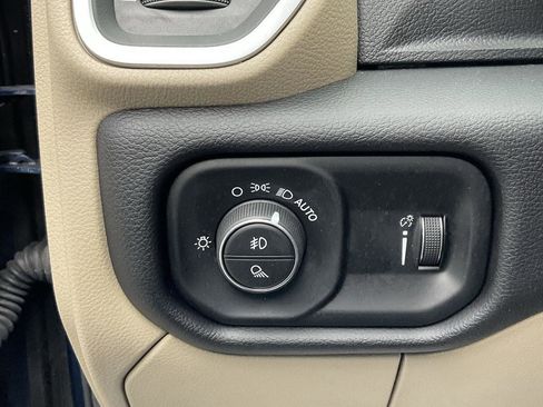 Used 2021 RAM 2500 Big Horn w/ Level B Equipment Group image 23