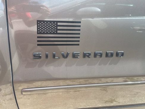 Used 2015 Chevrolet Silverado 1500 LT AWD/4WD image 6