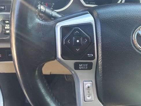 Used 2016 Toyota Sequoia Platinum image 38