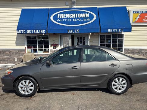 Used 2003 Toyota Camry XLE image 19